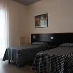Eden Hotel 3*