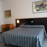 Eden Hotel 3*