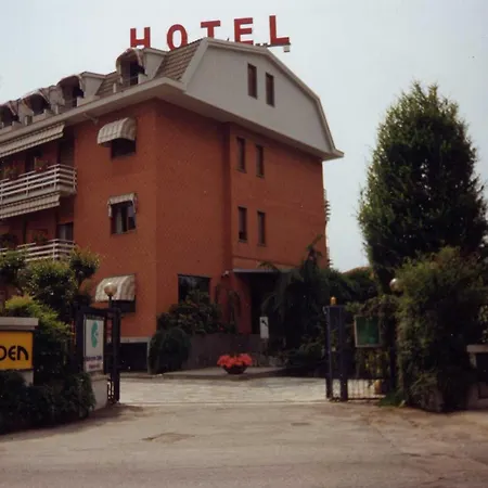 Szálloda Eden 3*